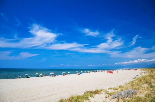 La spiaggia della Marina di Vecchiano, vicino a Pisa